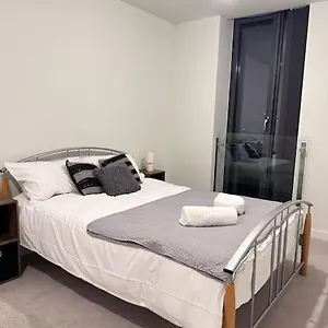 Stylish 2 Bedroom Apartment